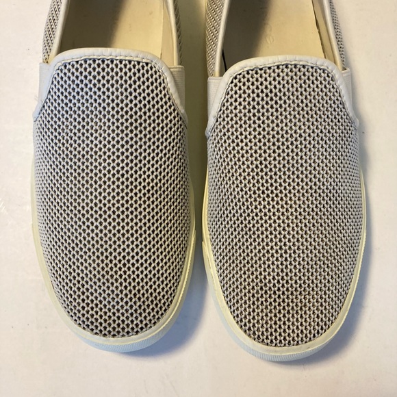 Vince White Cream Canvas Rubber Sole Sneakers size 6.5 - Picture 7 of 12